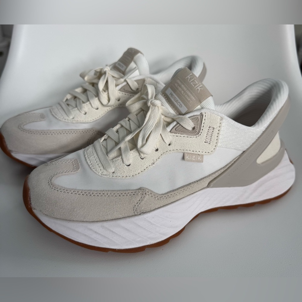 Women’s Kizik Monaco Cream Sneakers size 8